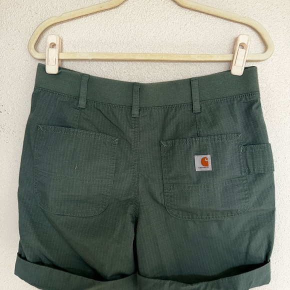 Women’s carhartt shorts - Picture 3 of 5
